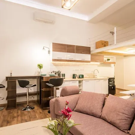 Bródy Holiday-calm&comfort With Two Double Bed * Budapeste