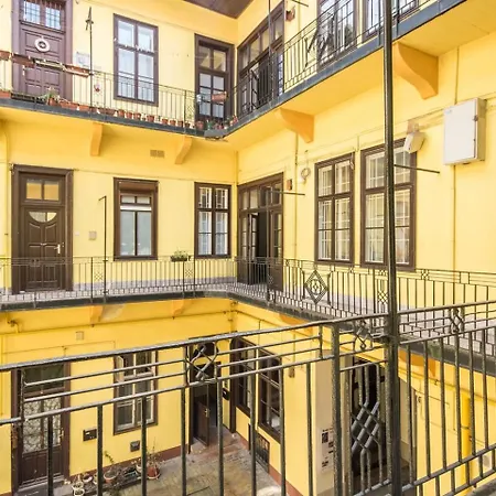 Brody Holiday-calm And Comfort With Two Double Bed * Budapešť